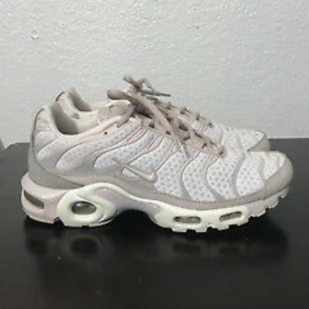 Nike Air Max Plus Pink